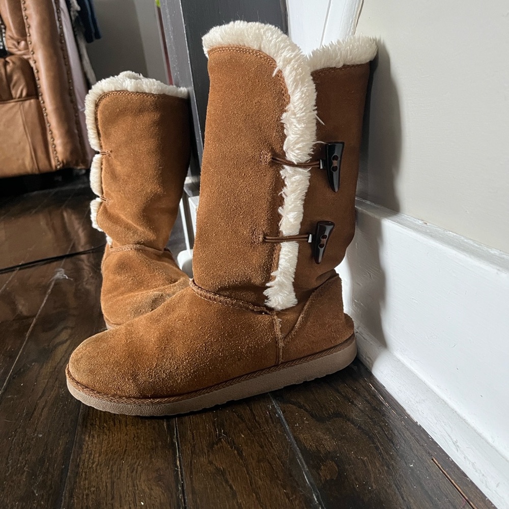 Source Unknown Brown Suede Winter Boots with Faux Fur